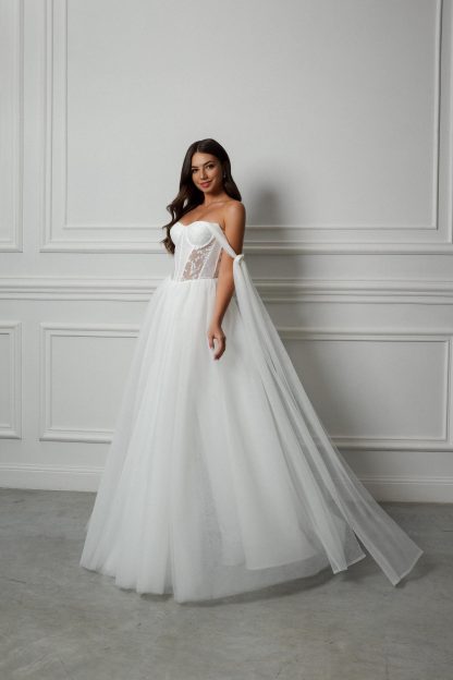 Lace Corset Wedding Dress - Image 9