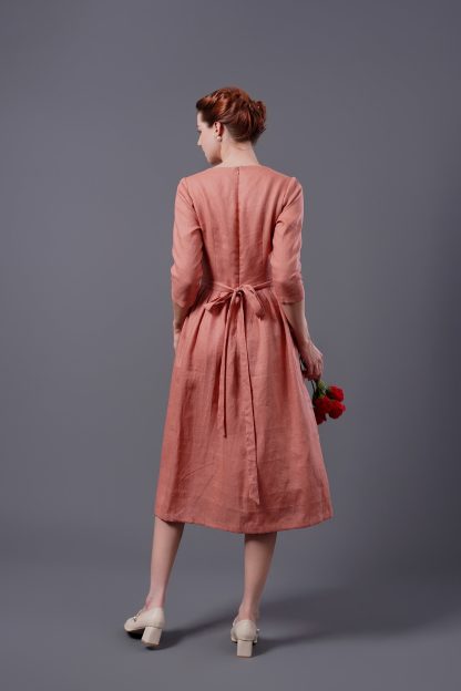 Artistic linen dress with mid-length sleeves - Image 3