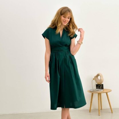 Emerald Green V-Neck Midi Dress