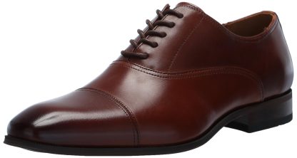 Men's pointed leather shoes