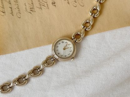 Seiko Gold Metal Women's Watch - Image 4