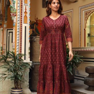 Fashionable cotton dress