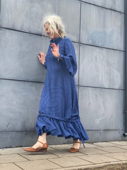 Women's long dress - Image 8