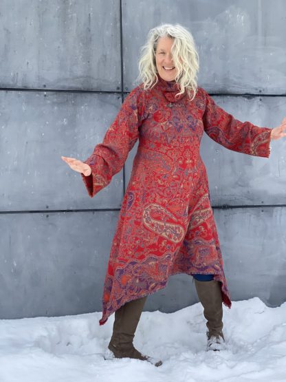 Knee-length long sleeve dress - Image 5