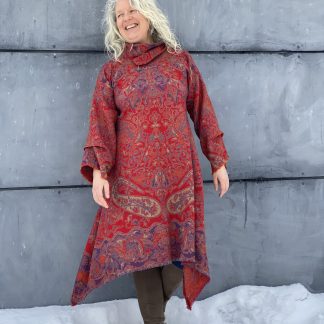 Knee-length long sleeve dress