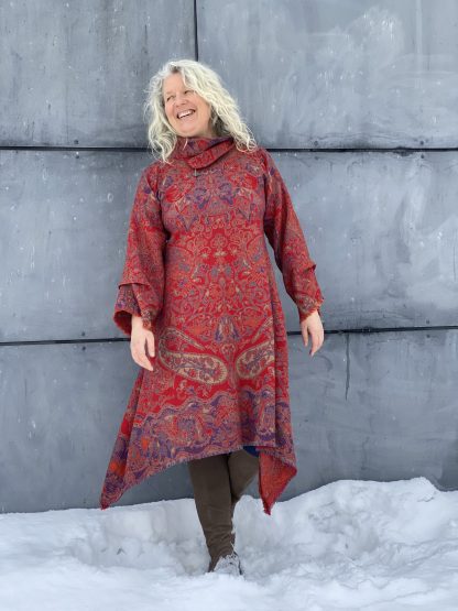 Knee-length long sleeve dress