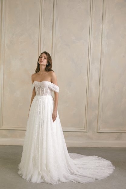 Tight strapless wedding dress