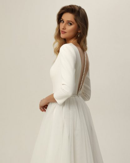 Vintage mid-length wedding dress - Image 3