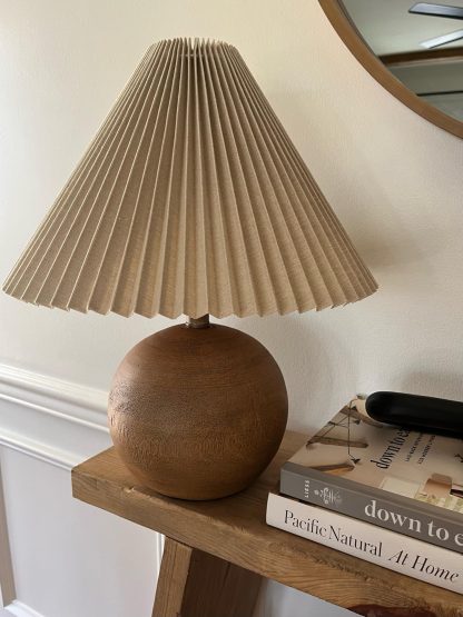 Resin/Iron Ball LED Table Lamp - Image 5