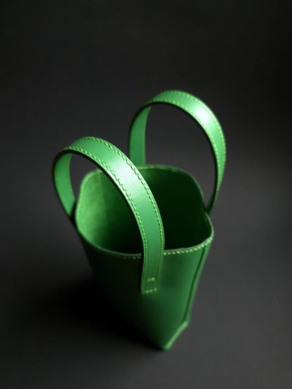 Hand-stitched leather wallet - Image 6