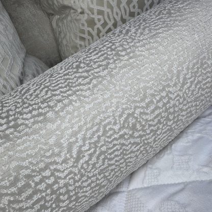 Elegant jacquard pillow - Image 6