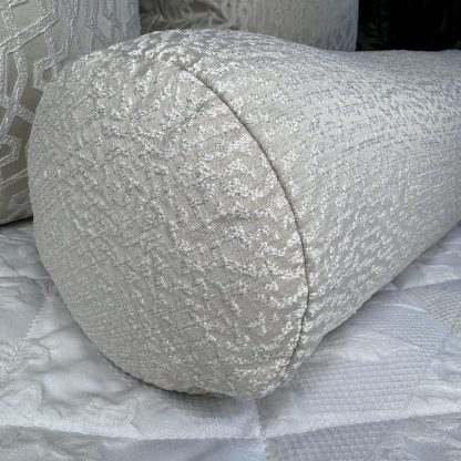 Elegant jacquard pillow - Image 3