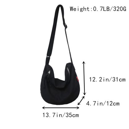 Trendy and functional black shoulder bag - Image 3