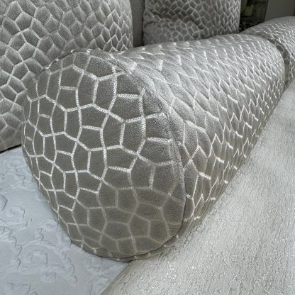 Cylindrical pillow - Image 6