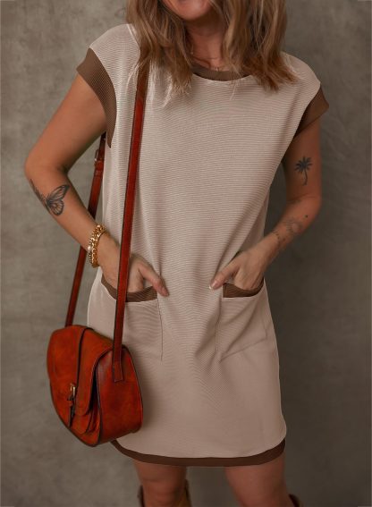 Retro contrast knitted dress