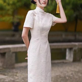 Off-white jacquard short cheongsam