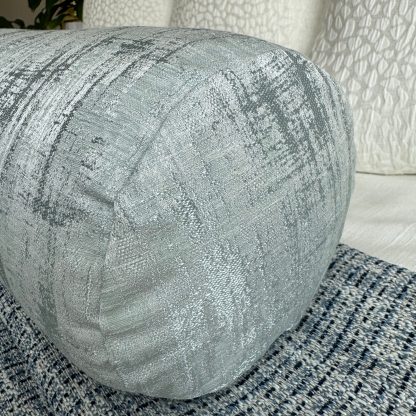 Egg-shaped pillow - Image 4