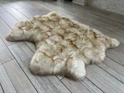 Natural style faux sheepskin rug - Image 4