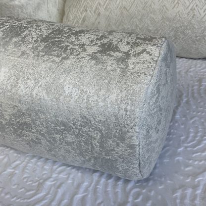 Cylindrical jacquard pillow - Image 4