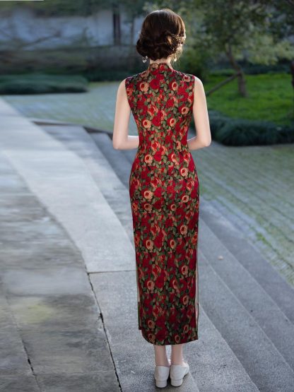 Red floral sleeveless long cheongsam - Image 6