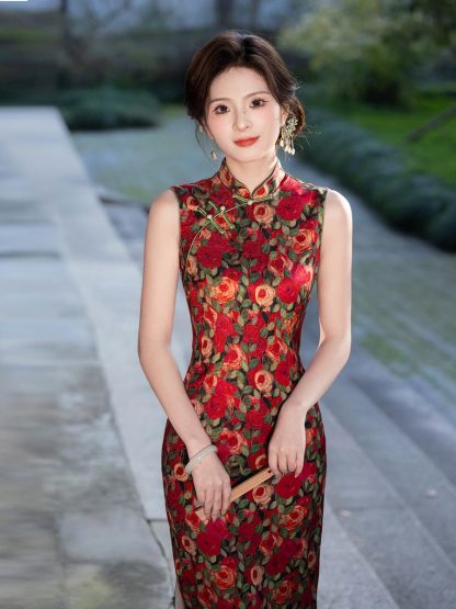 Red floral sleeveless long cheongsam - Image 5