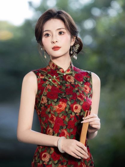 Red floral sleeveless long cheongsam