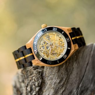 Characteristic hollow mechanical wooden watch