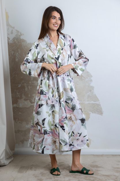 Romantic floral print robe - Image 6
