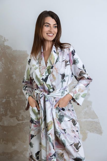 Romantic floral print robe - Image 5
