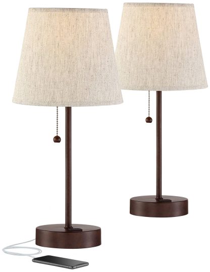 Multifunctional rechargeable desk lamp