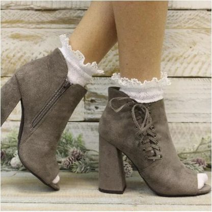 Vintage lace socks - Image 2