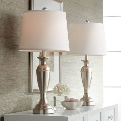 Modern simple metal table lamp - Image 8