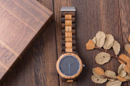 Dark and light two-tone wood stitching strap watch