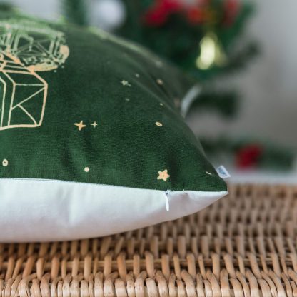 Christmas themed pillowcase - Image 8