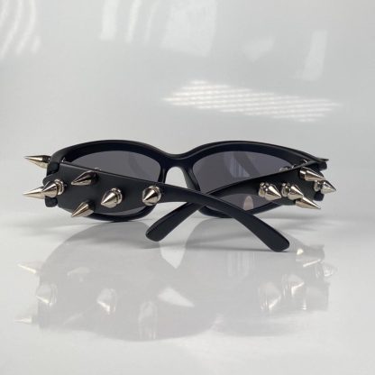 Punk style rivet cat-eye sunglasses - Image 4