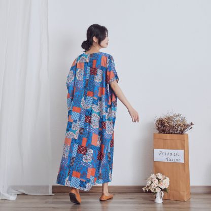 Contrast color stitching V-neck loose dress - Image 4