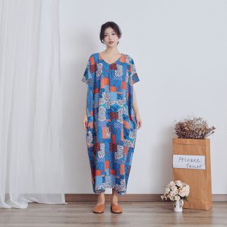 Contrast color stitching V-neck loose dress
