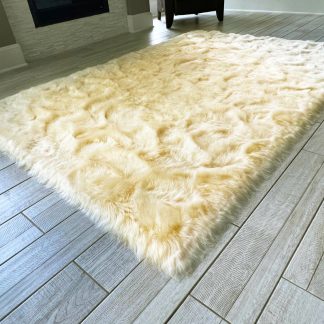 Faux fur cloud carpet