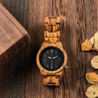 Retro style wooden watch