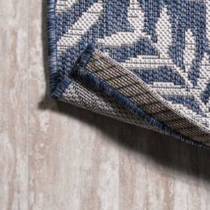 Natural leaf shadows Blue outdoor woven carpet - Image 6