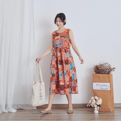 Paneled printed sleeveless dress - Image 4