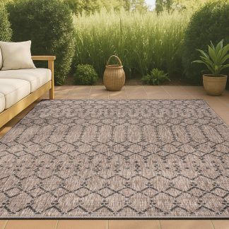 Retro geometric pattern outdoor woven rug