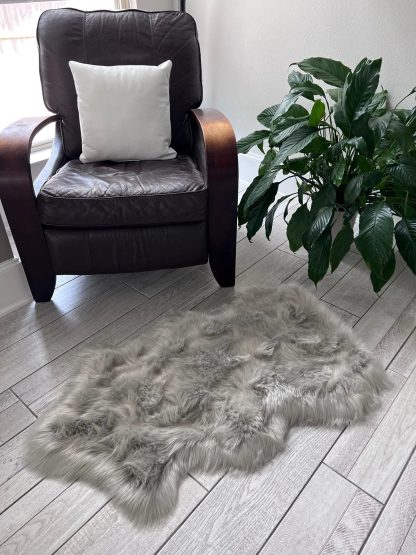Elegant Corner Faux Sheepskin Rug - Image 2