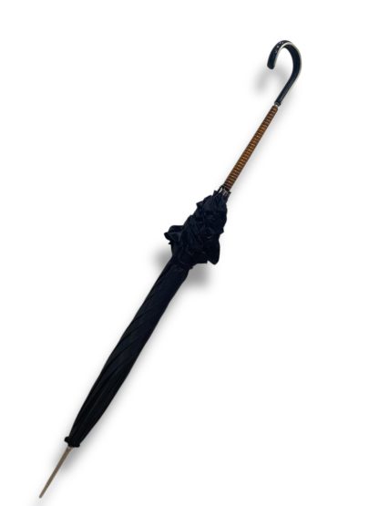 Vintage lace trim long handle umbrella - Image 2
