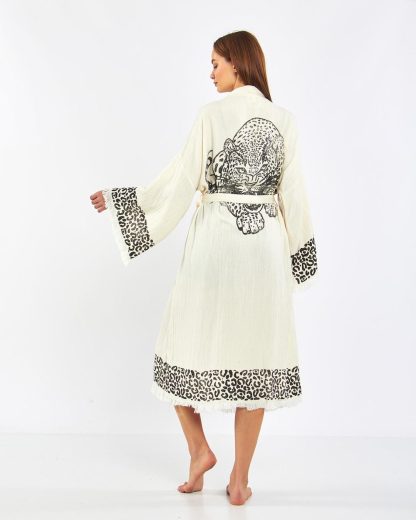 Animal print jacquard bathrobe - Image 6