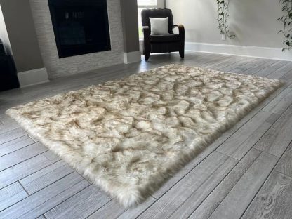 Warm-toned faux sheepskin rug - Image 5