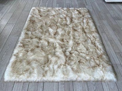Warm-toned faux sheepskin rug - Image 2