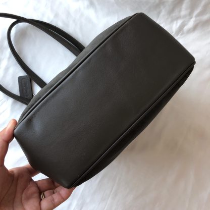 Simple and stylish large capacity tote bag - Image 4