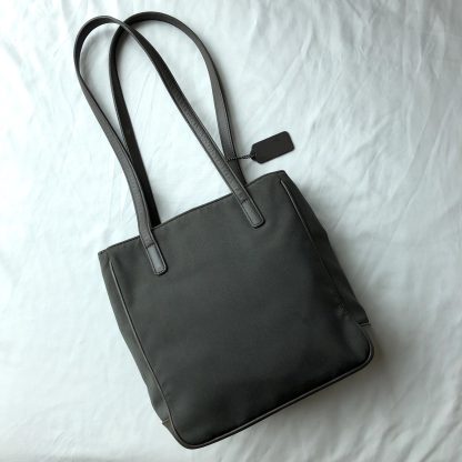Simple and stylish large capacity tote bag - Image 2