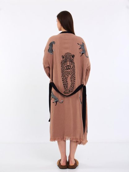 Animal embroidered raw-edge knitted robe - Image 6